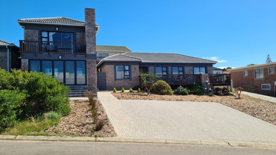 5 Bedroom Property for Sale in Dana Bay Western Cape